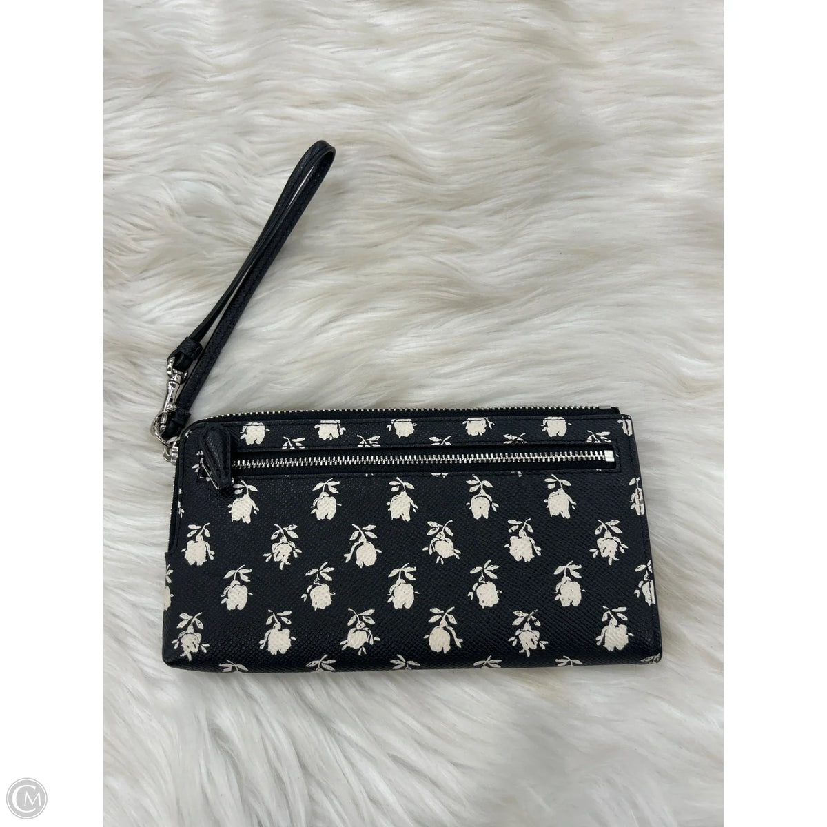 Wristlet Designer By Coach, Size: Large