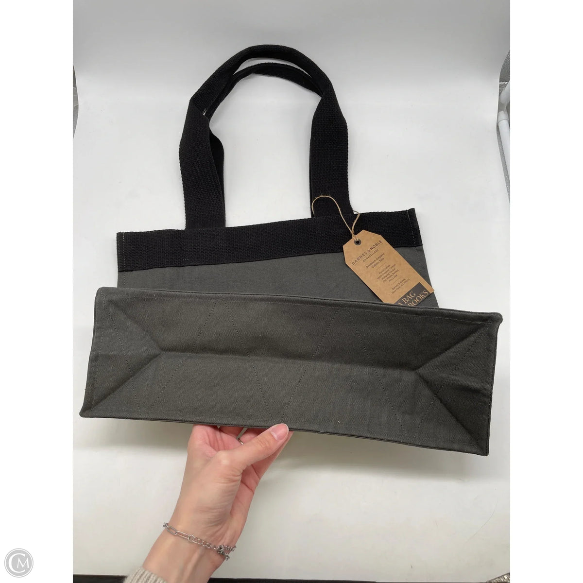 Tote By Clothes Mentor, Size: Medium