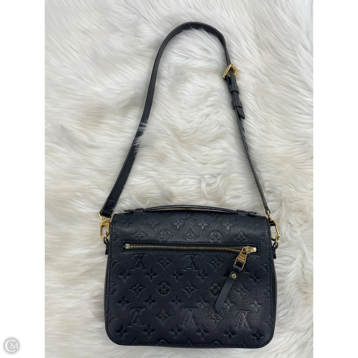 Handbag Luxury Designer By Louis Vuitton, Size: Medium