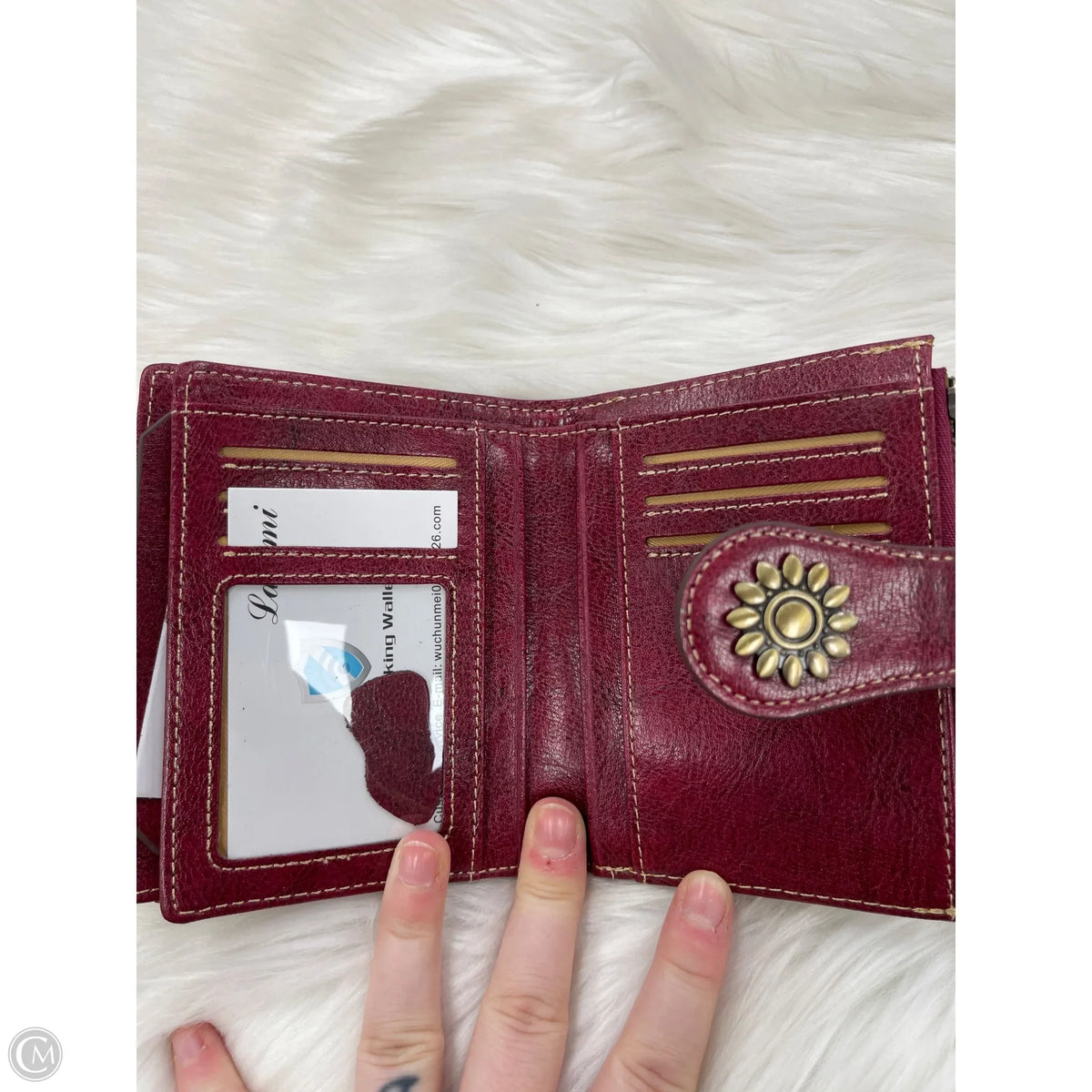 Wallet By Clothes Mentor, Size: Medium