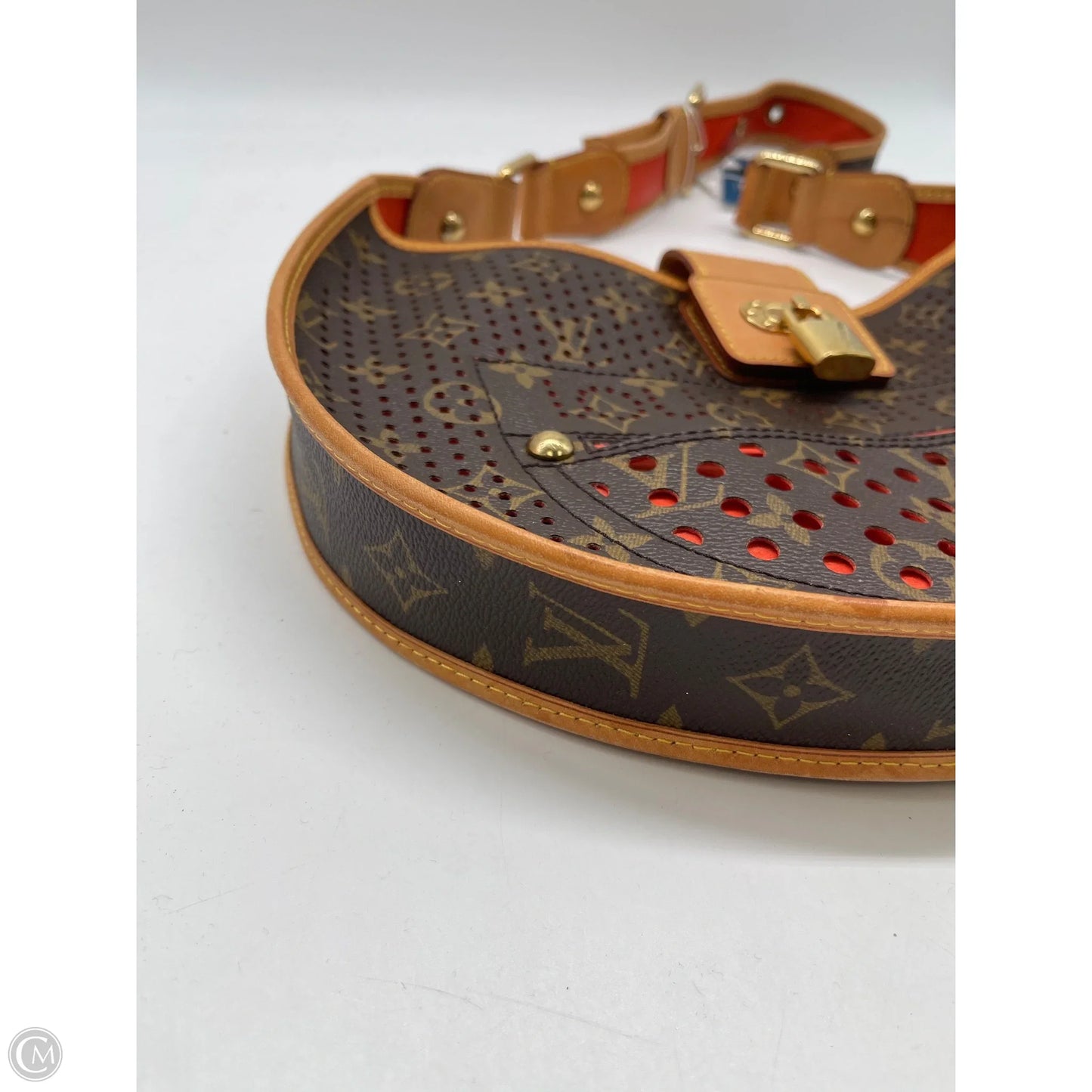 Handbag Luxury Designer By Louis Vuitton, Size: Medium