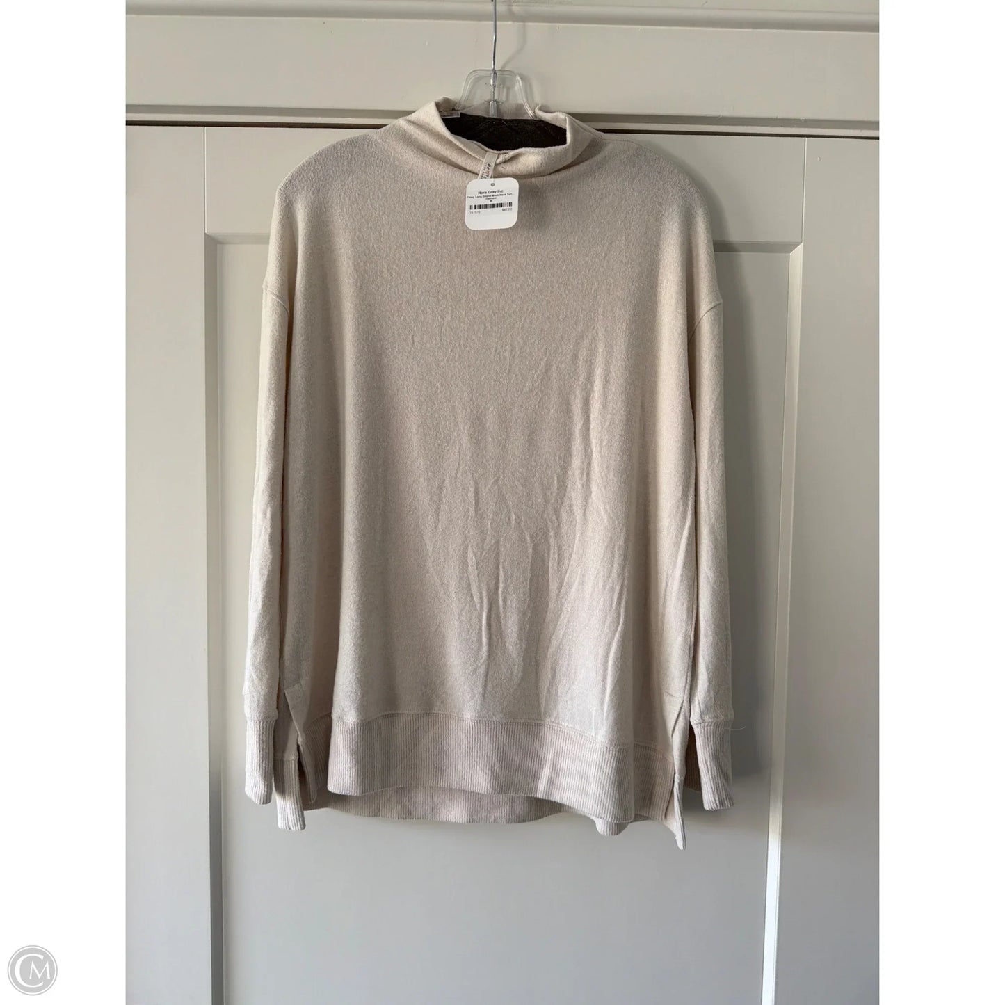 Top Long Sleeve By Be Cool In Cream, Size: M