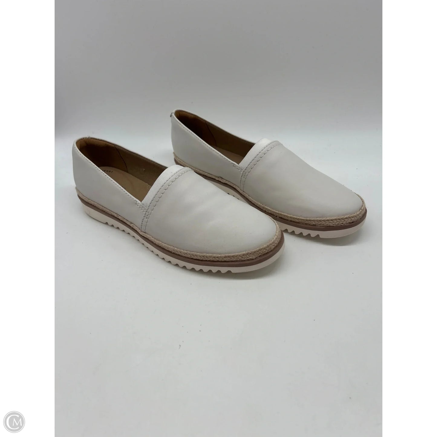 Shoes Flats By Clarks In White, Size: 8