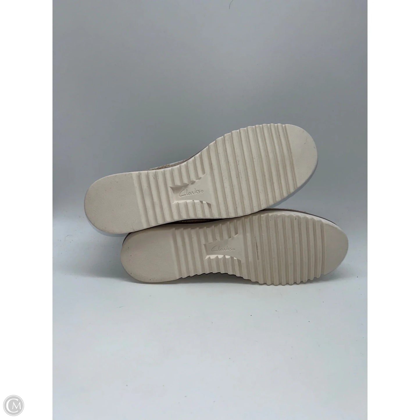 Shoes Flats By Clarks In White, Size: 8