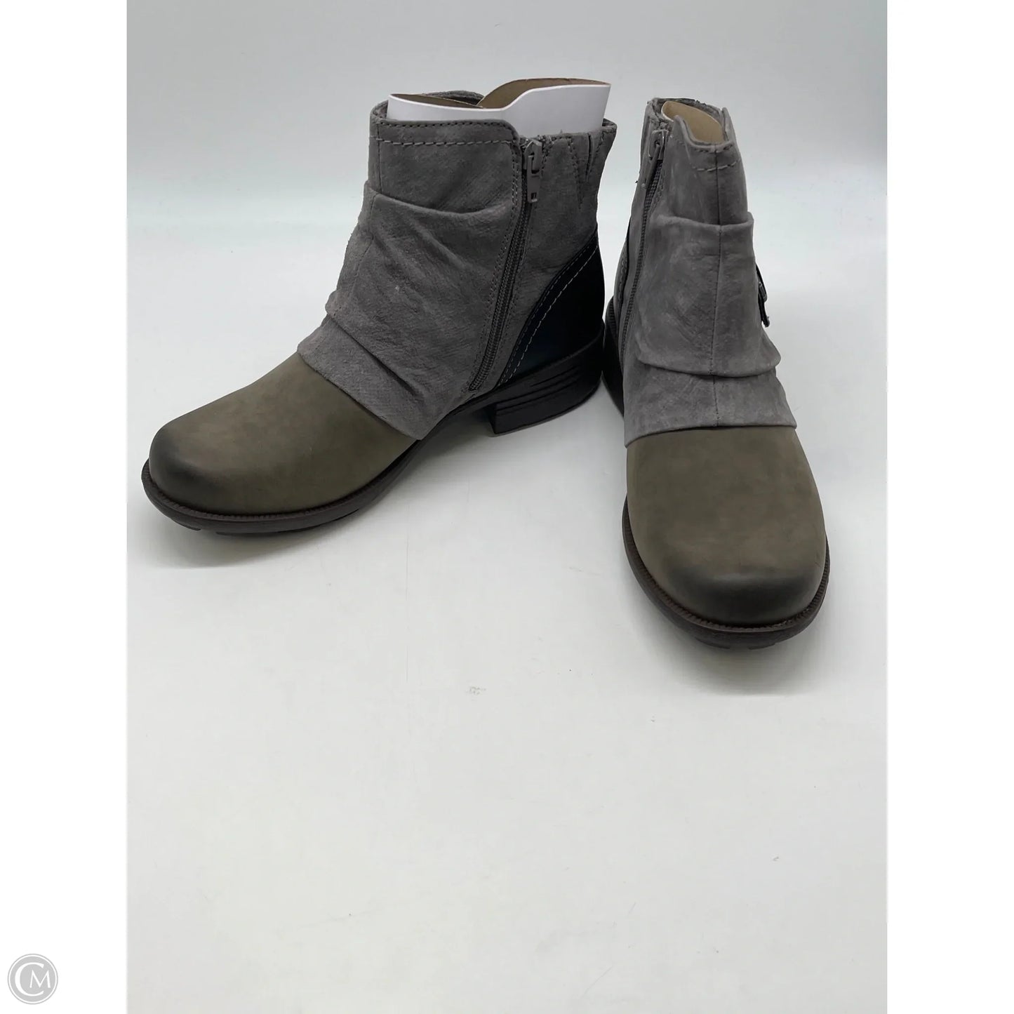 Boots Ankle Heels By Earth Origins In Grey, Size: 9