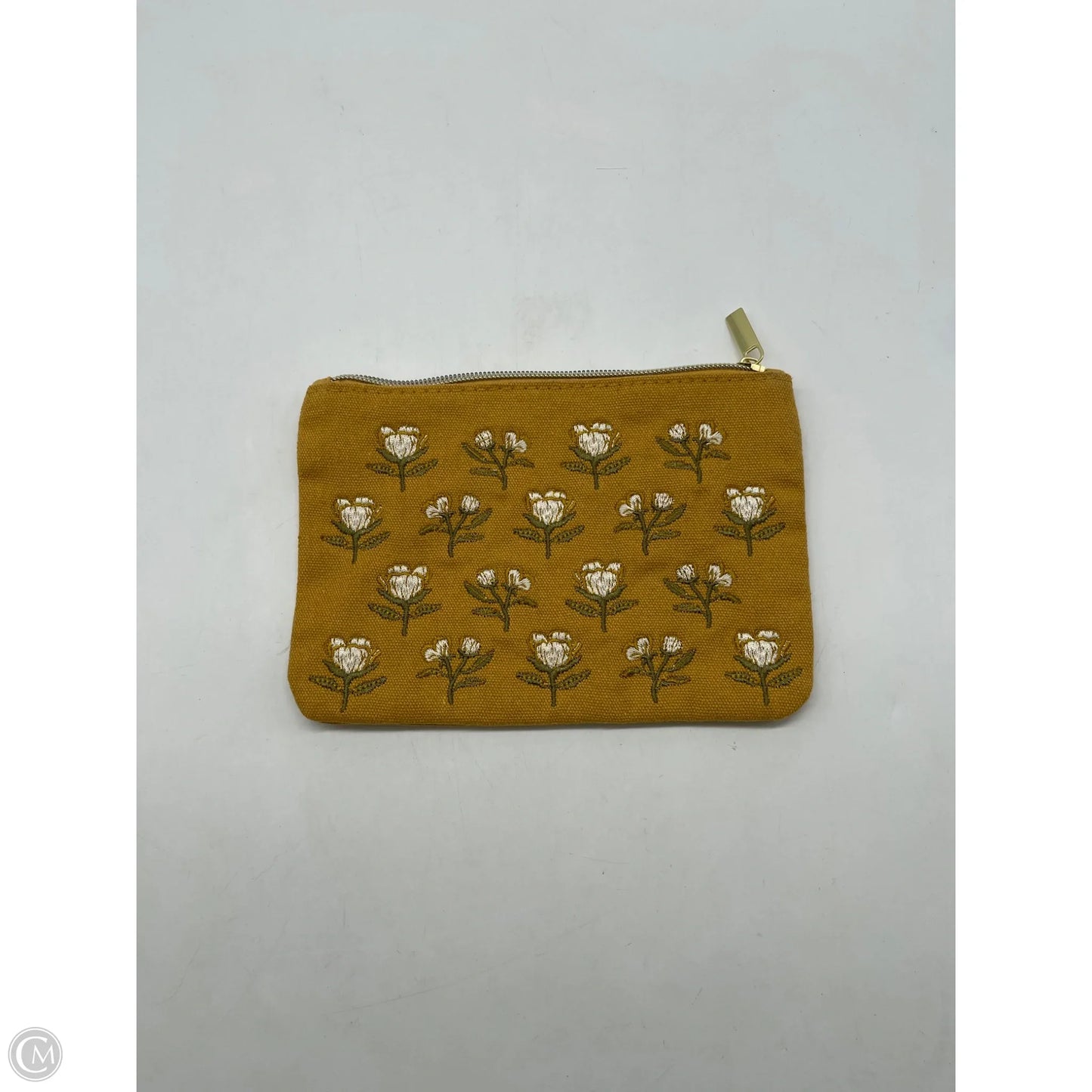 Makeup Bag By Clothes Mentor, Size: Medium