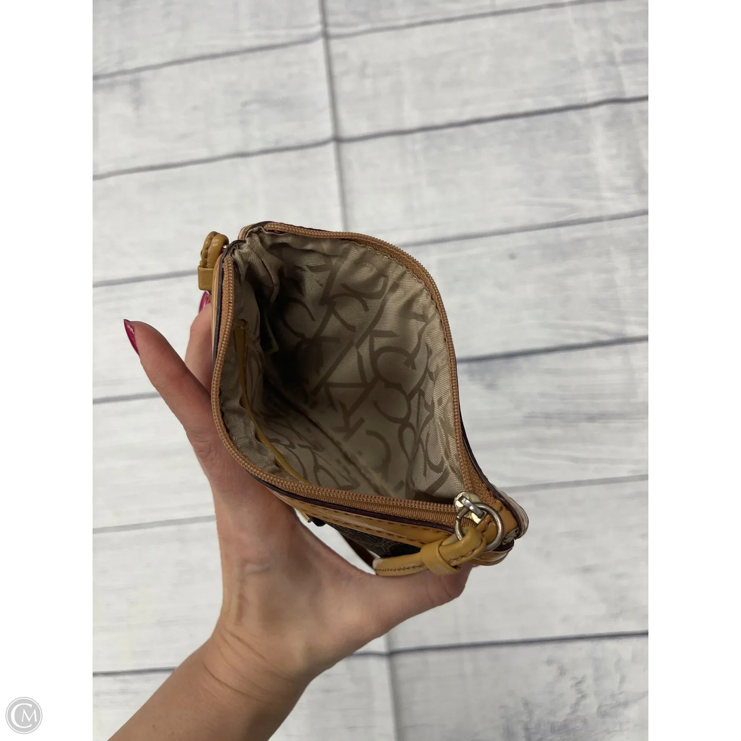 Wristlet By Calvin Klein, Size: Small