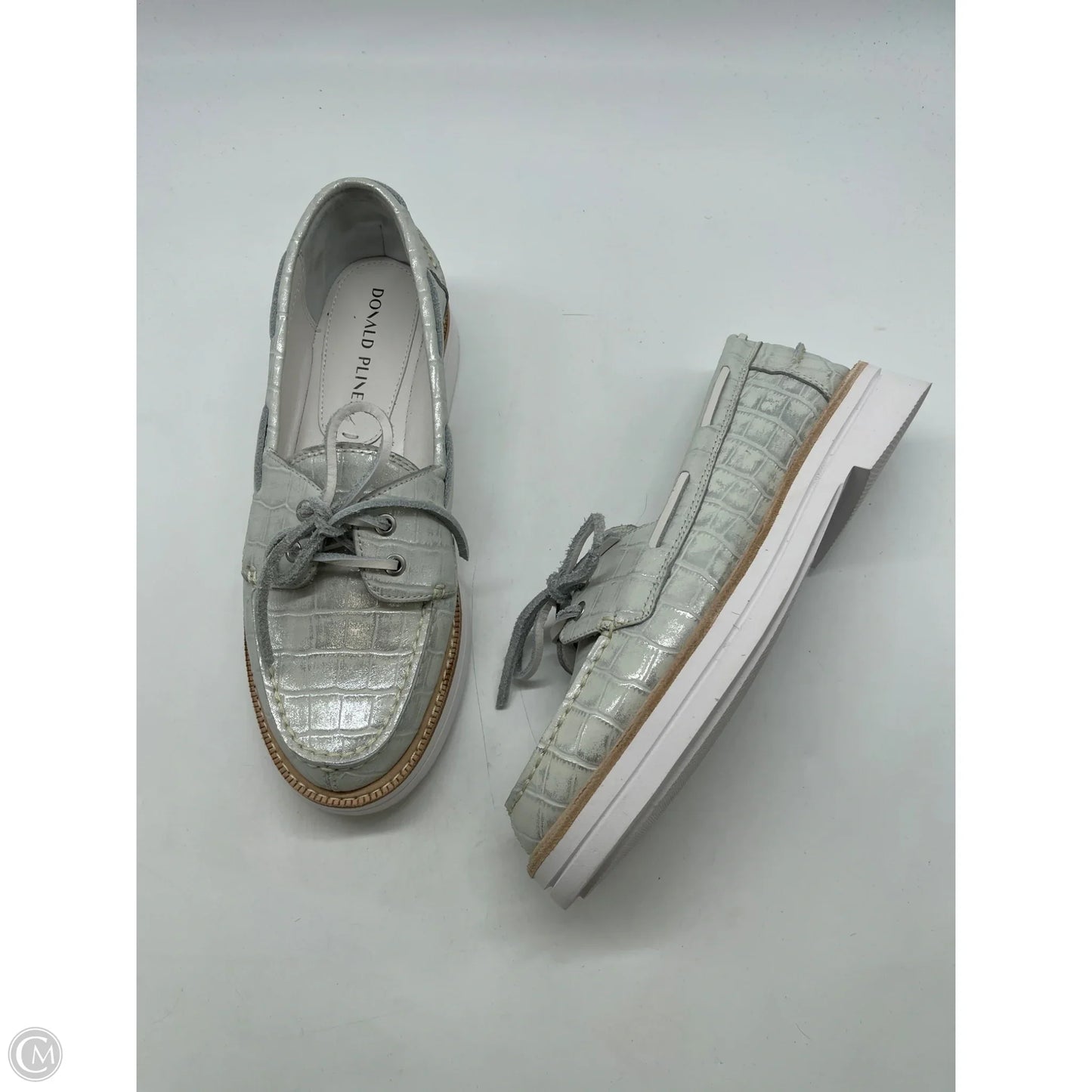 Shoes Flats By Donald Pliner In White, Size: 8.5