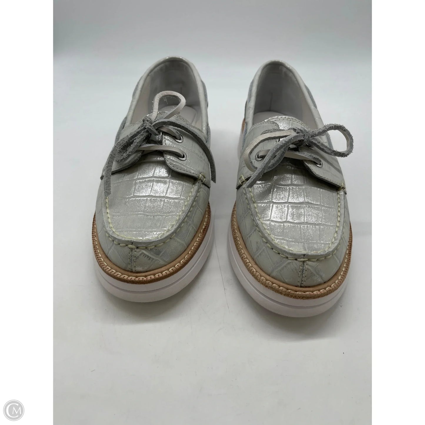 Shoes Flats By Donald Pliner In White, Size: 8.5
