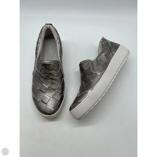 Shoes Flats By Jambu In Silver, Size: 8.5