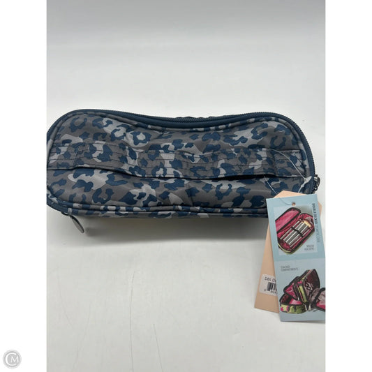 Makeup Bag By Lug, Size: Medium
