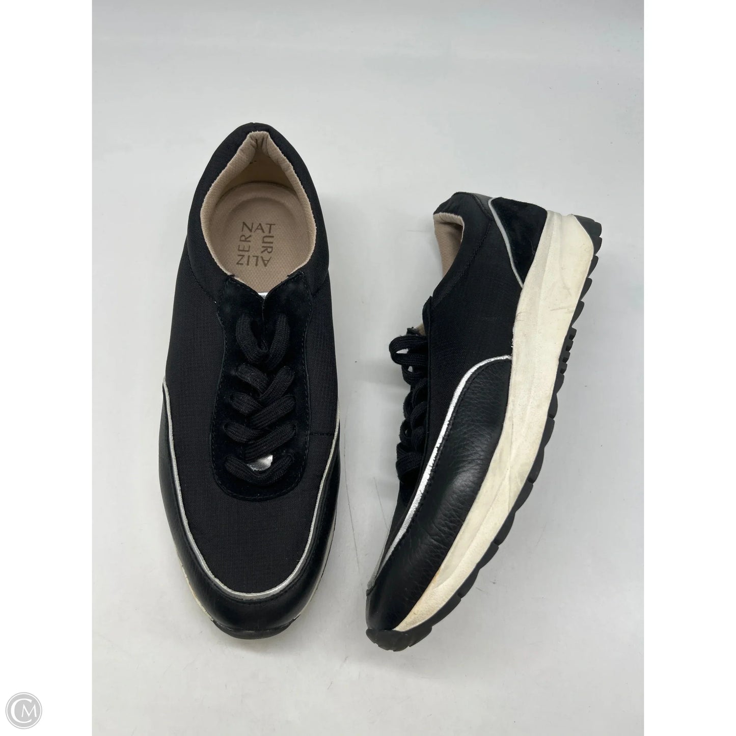Shoes Sneakers By Naturalizer In Black, Size: 11