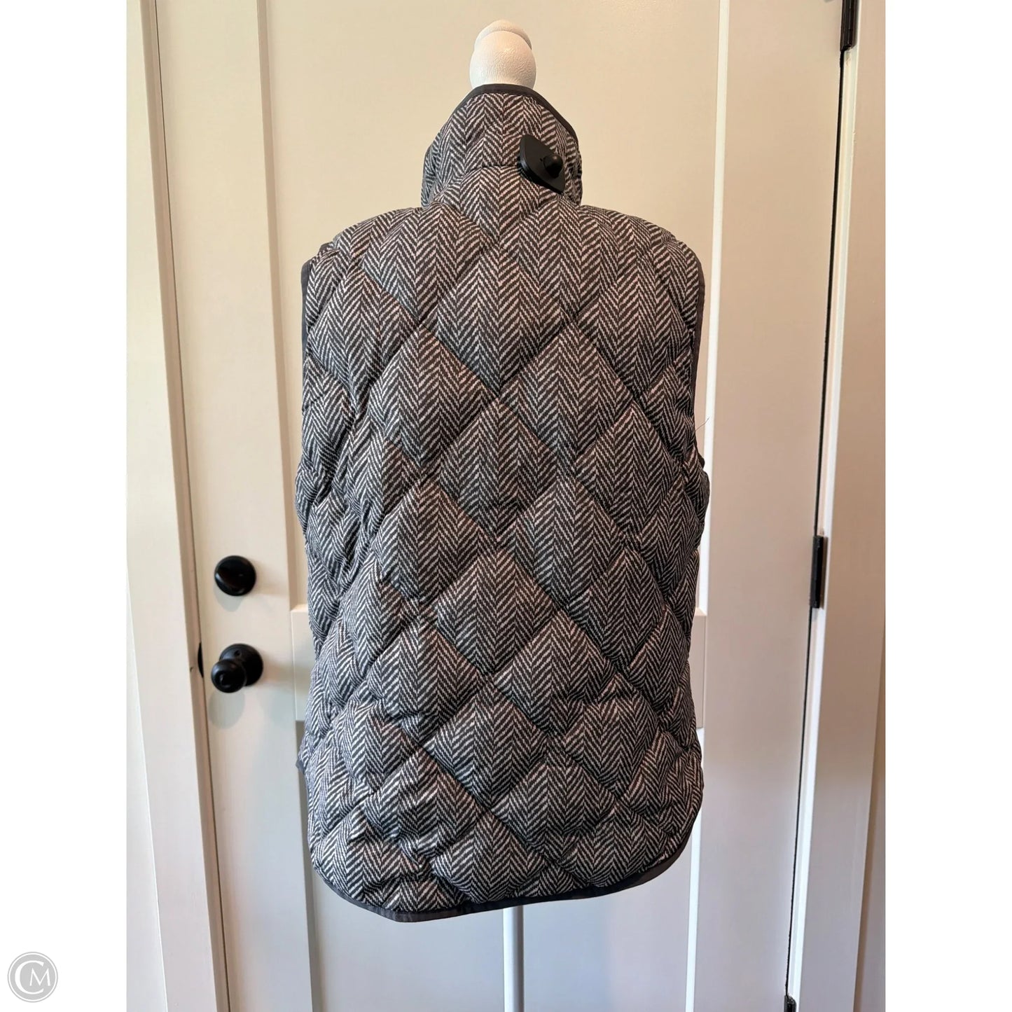 Vest Puffer & Quilted By J. Crew In Grey, Size: M