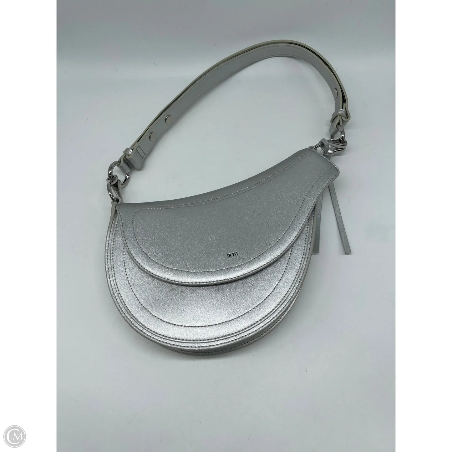 Handbag By Clothes Mentor, Size: Medium