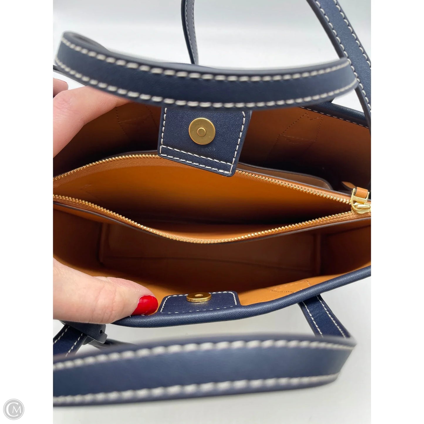 Handbag Designer By Tory Burch, Size: Medium