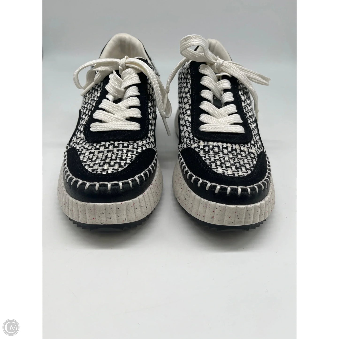 Shoes Sneakers Platform By Universal Thread In Black & White, Size: 6