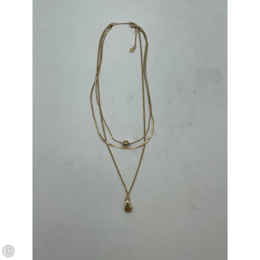 Necklace Layered By Clothes Mentor