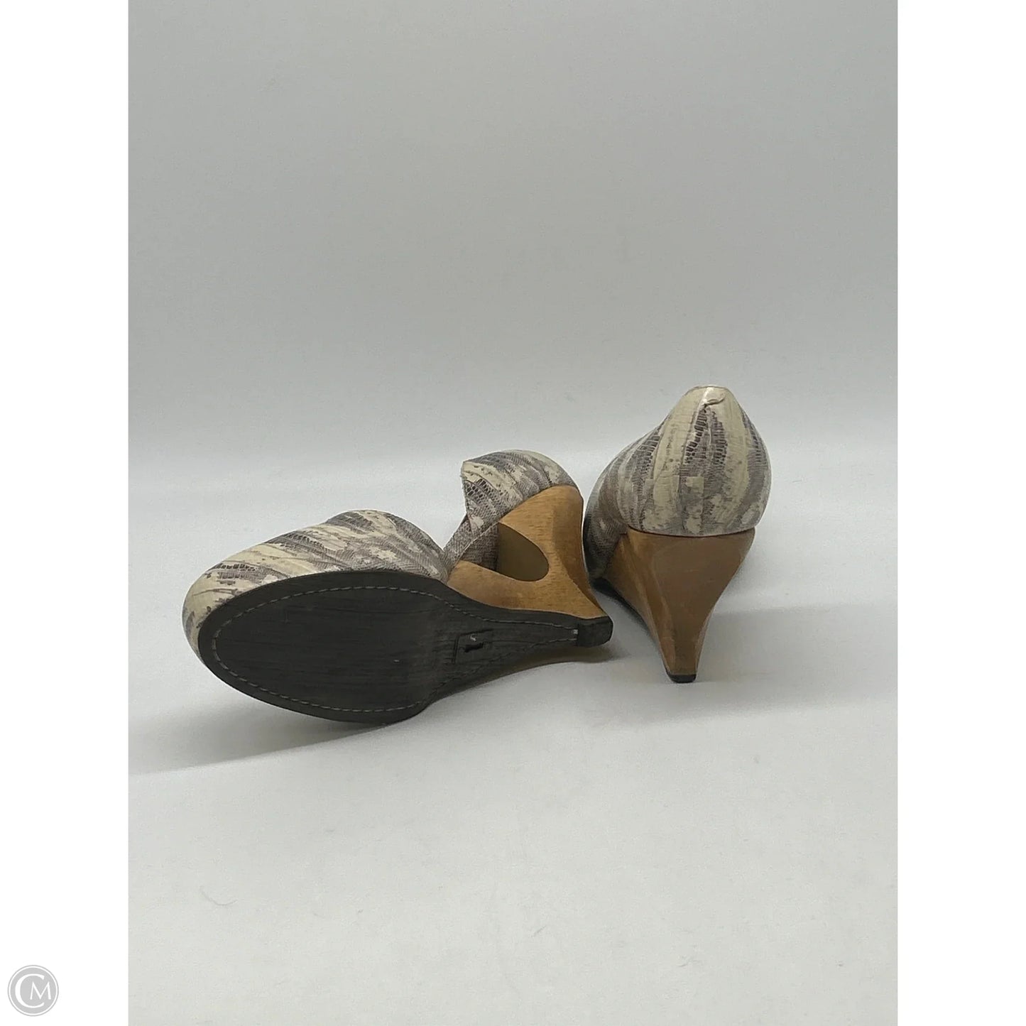 Shoes Heels Wedge By Anthropologie In Animal Print, Size: 9