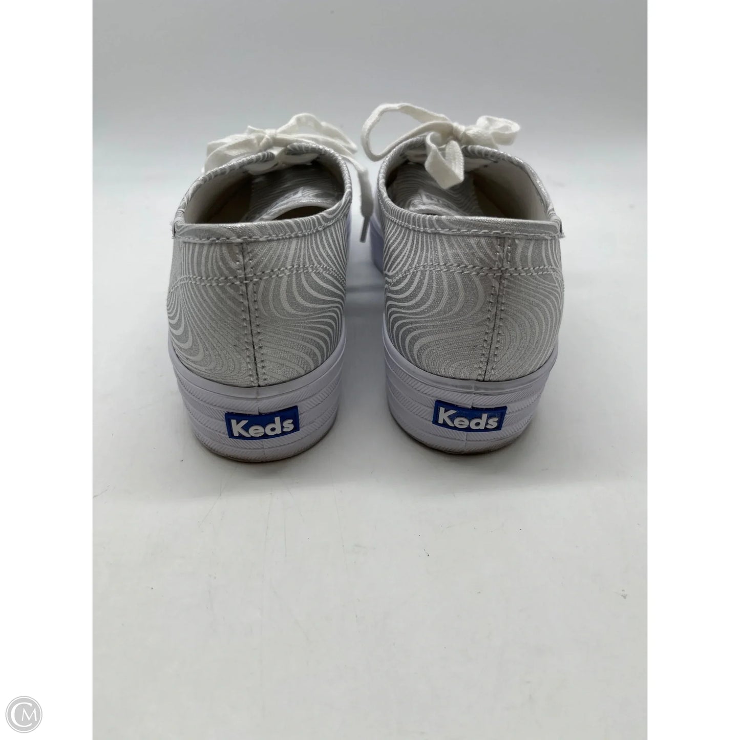 Shoes Sneakers By Keds In White, Size: 11