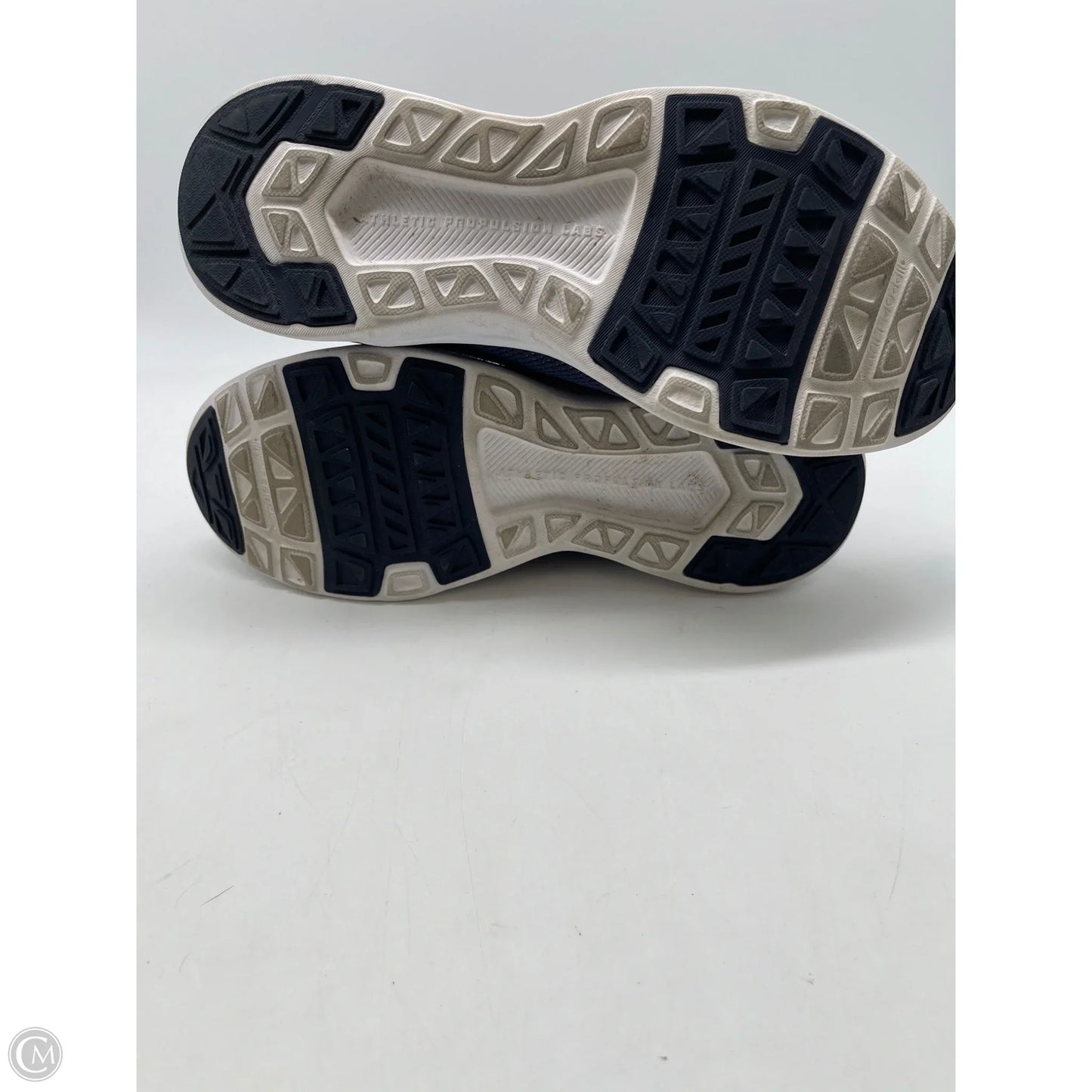 Shoes Designer By Apl In Blue & Gold, Size: 9