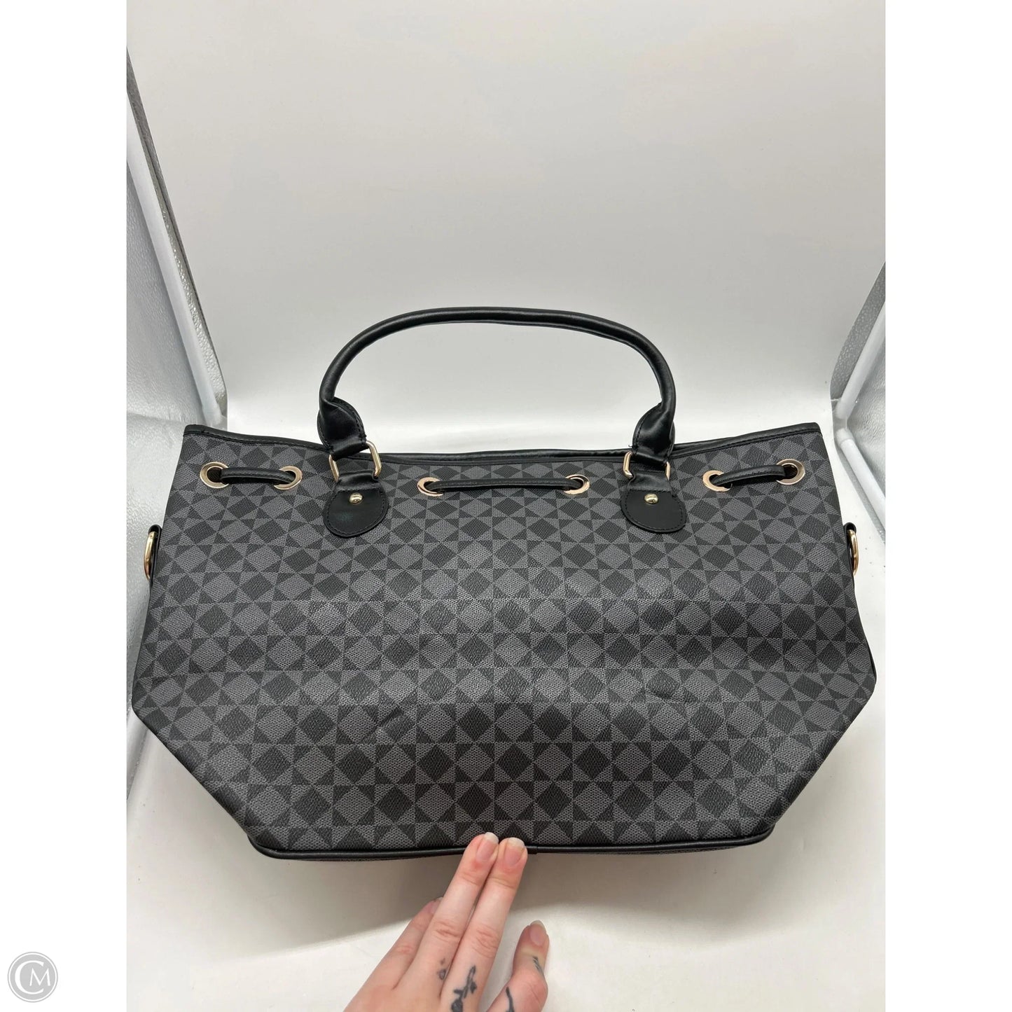 Handbag By Clothes Mentor, Size: Large