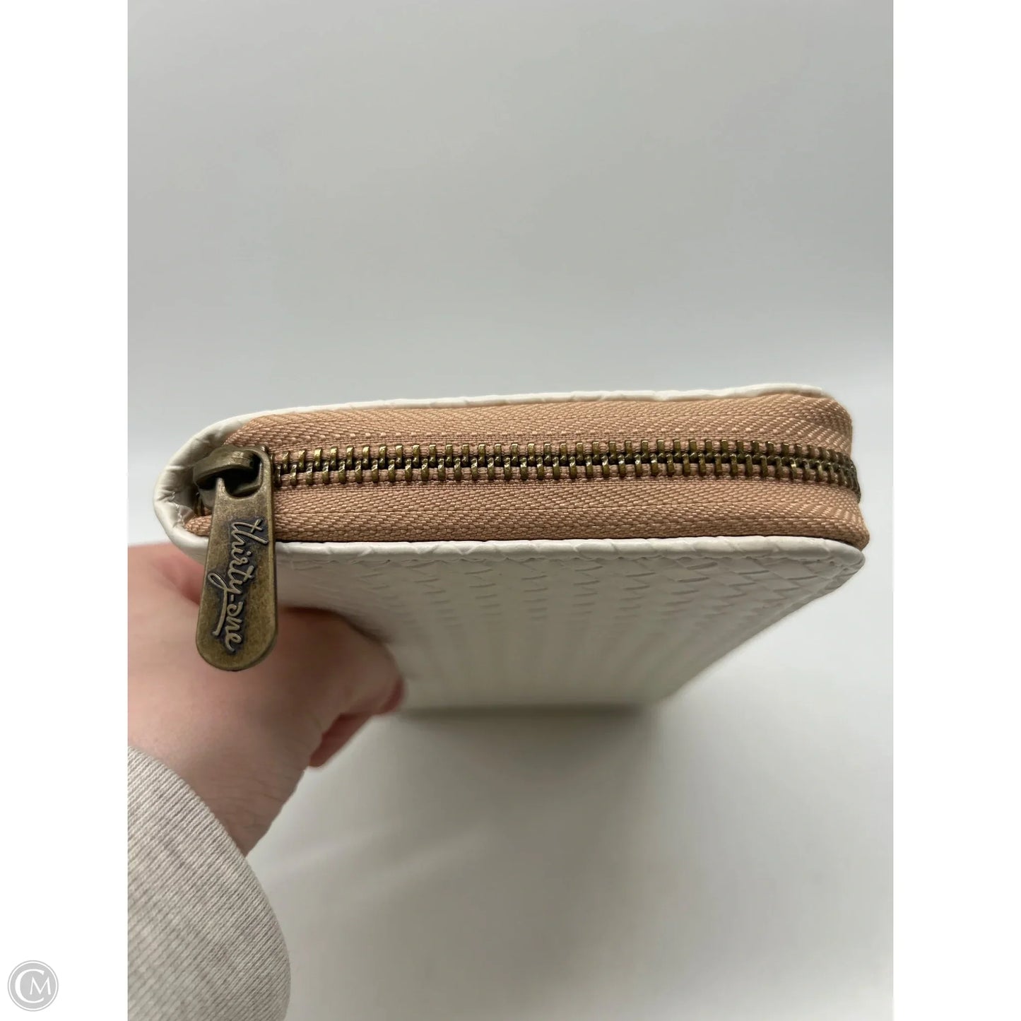 Wallet By Thirty One, Size: Medium