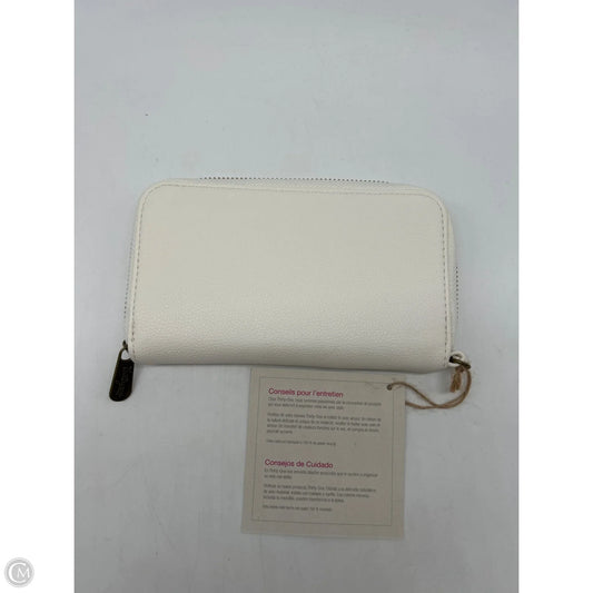 Wallet By Thirty One, Size: Medium