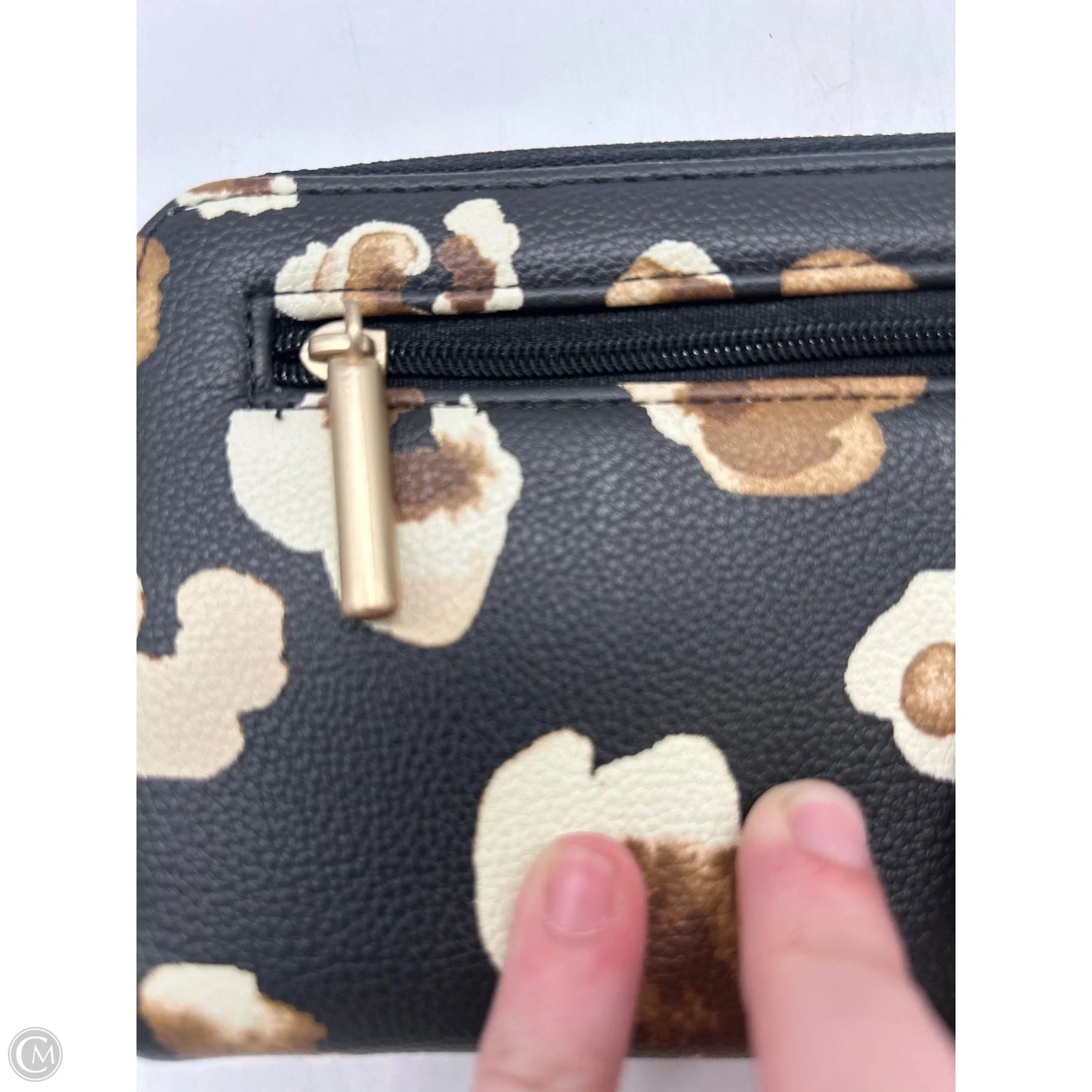 Wallet By Thirty One, Size: Medium