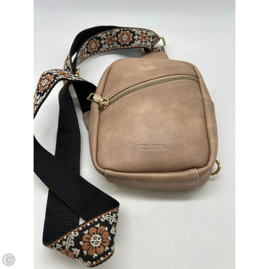 Crossbody By Clothes Mentor, Size: Medium