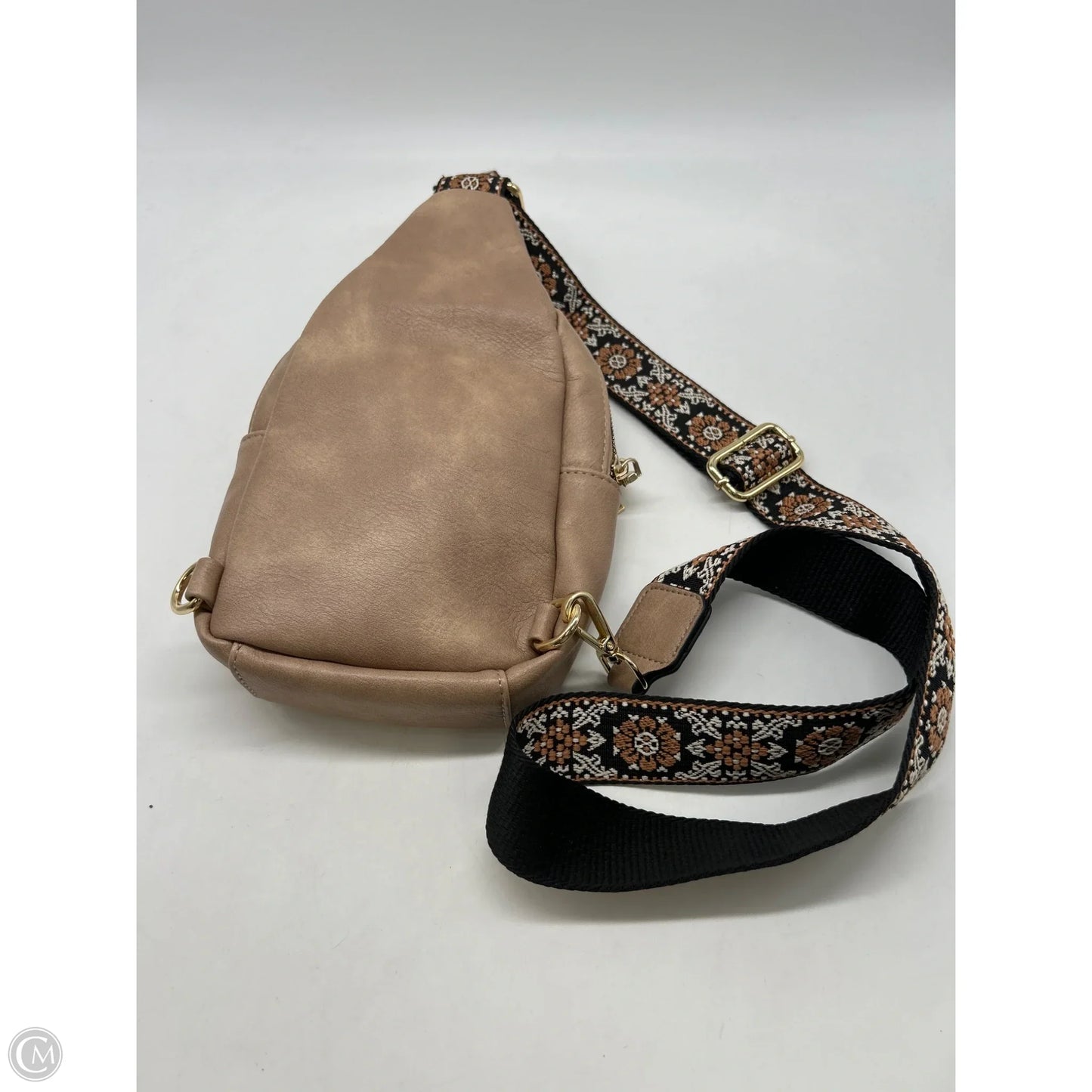 Crossbody By Clothes Mentor, Size: Medium