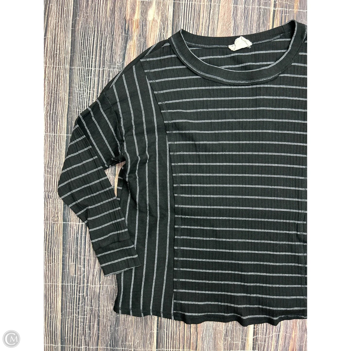 Top Long Sleeve By Betseys Boutique Shop In Black, Size: S
