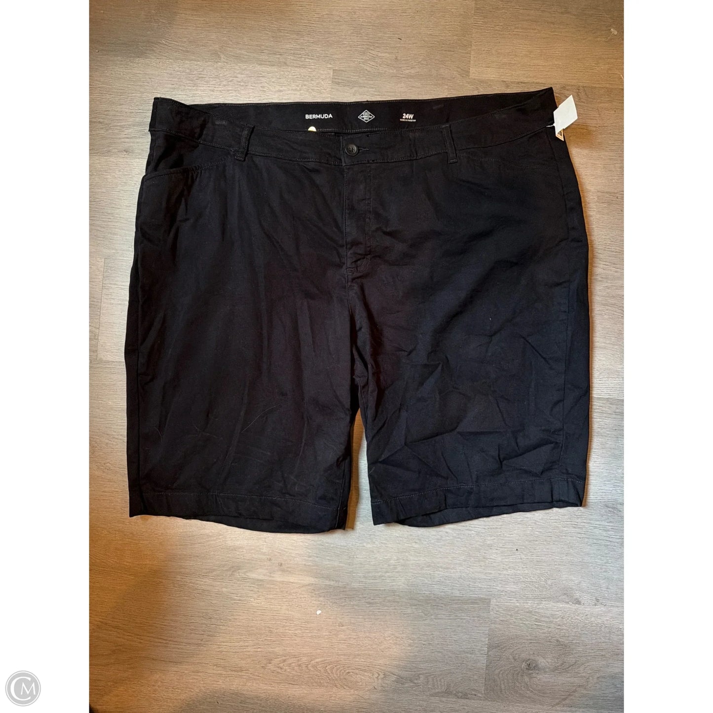 Shorts By St Johns Bay In Black, Size: 24