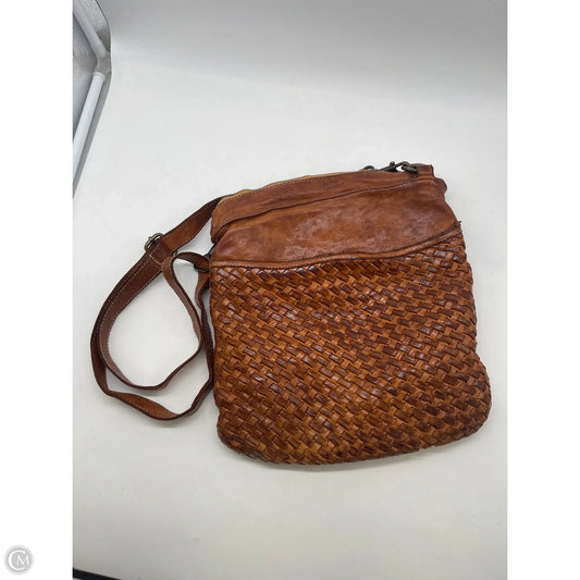 Crossbody Leather By Clothes Mentor, Size: Large