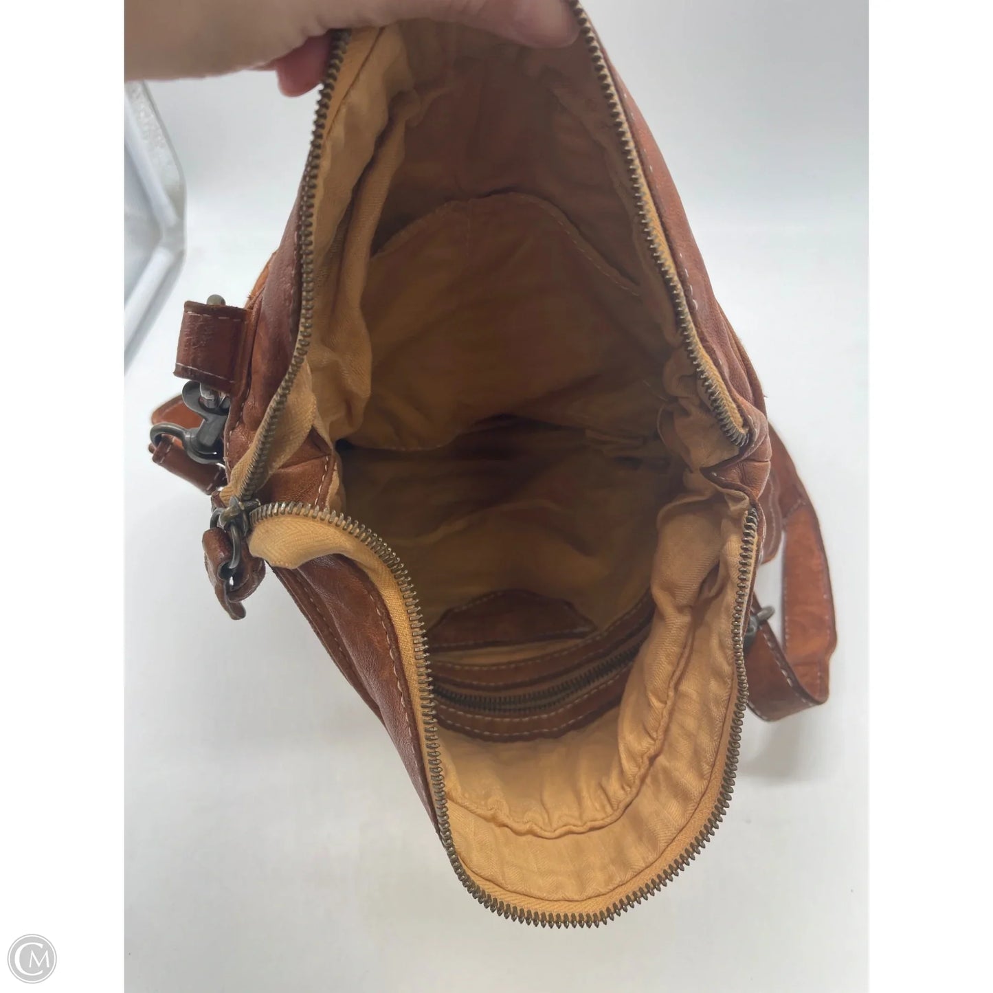 Crossbody Leather By Clothes Mentor, Size: Large