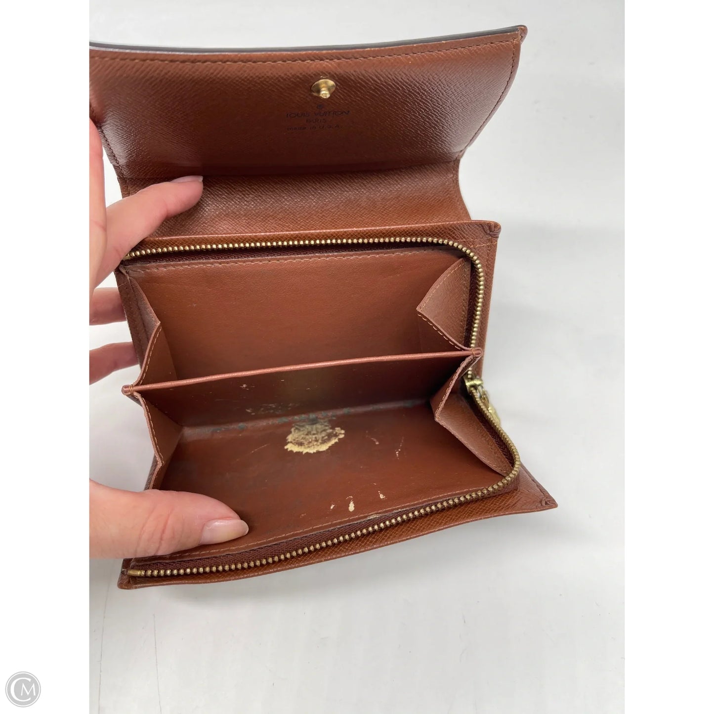 Wallet Luxury Designer By Louis Vuitton, Size: Medium