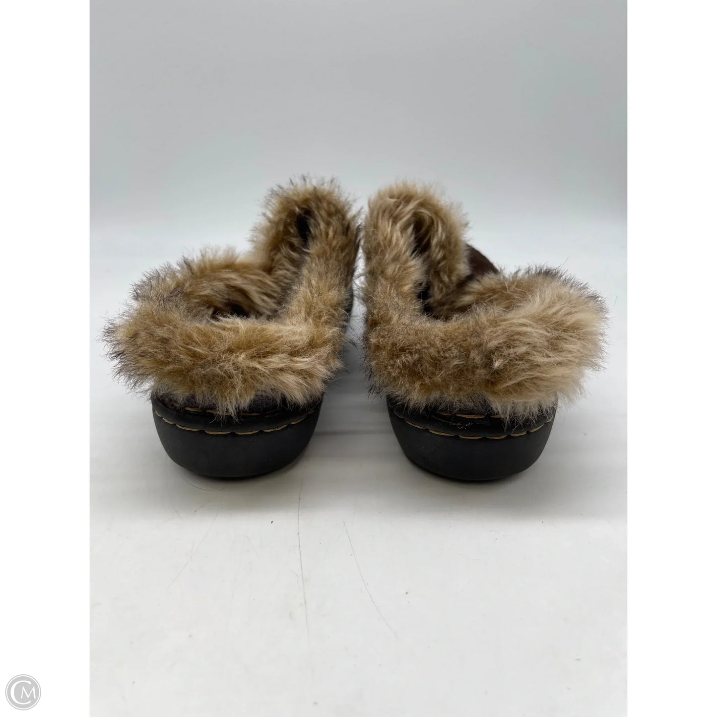 Shoes Flats By Boc In Brown, Size: 11