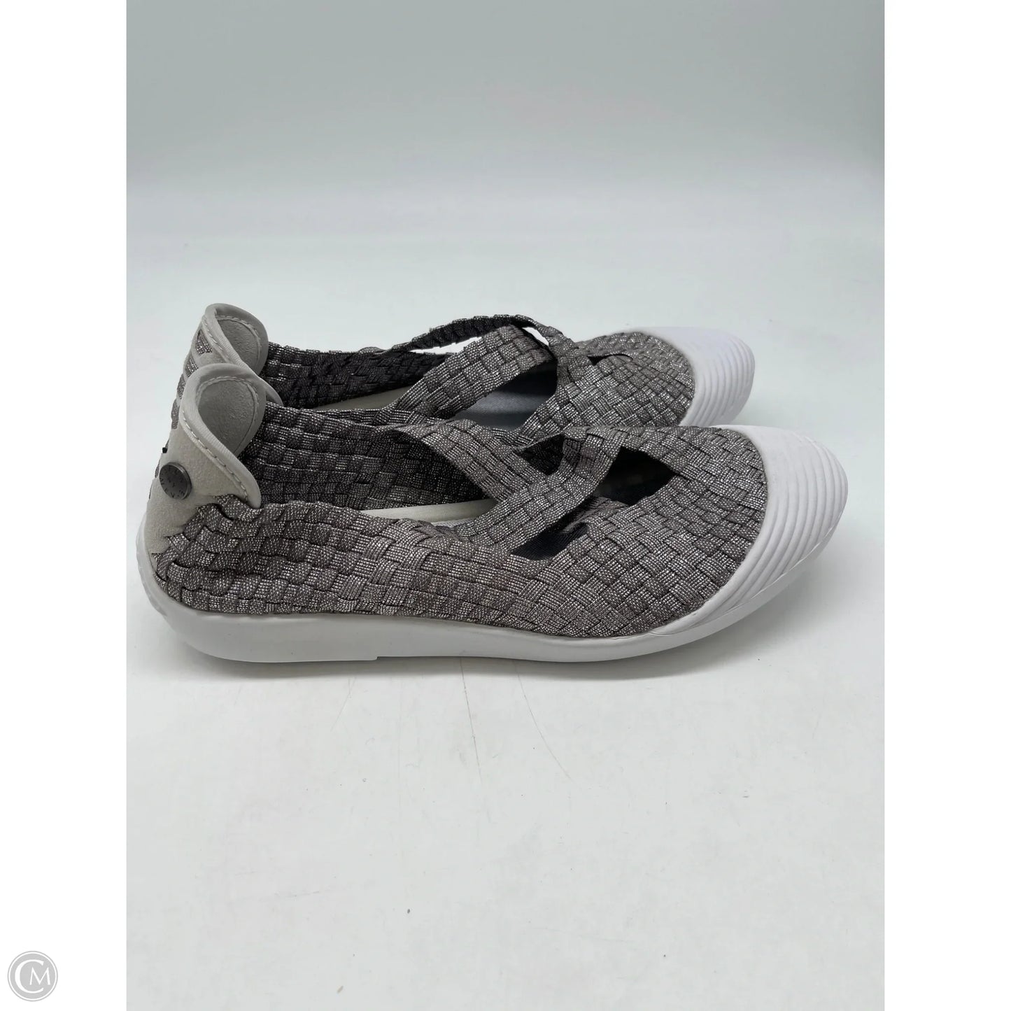 Shoes Flats By Bernie Mev In Silver, Size: 8