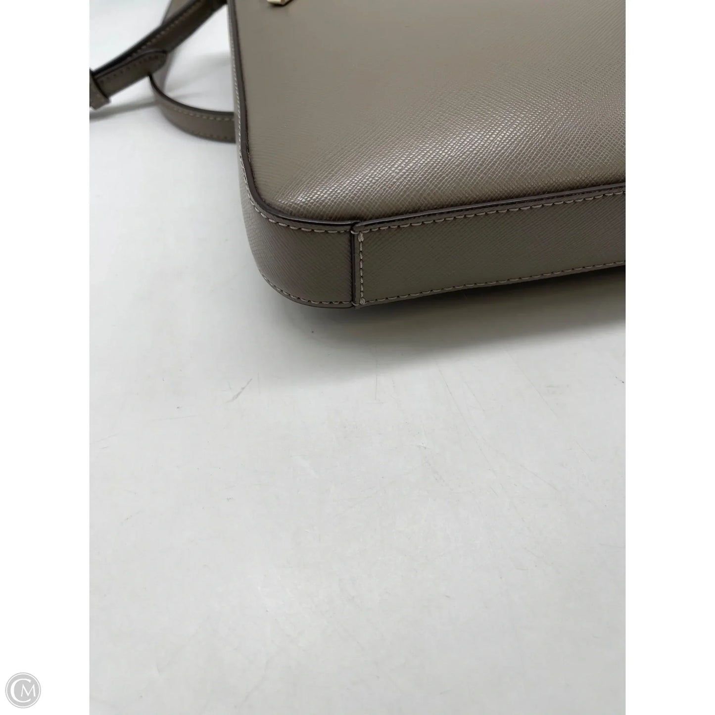 Crossbody Designer By Kate Spade, Size: Medium