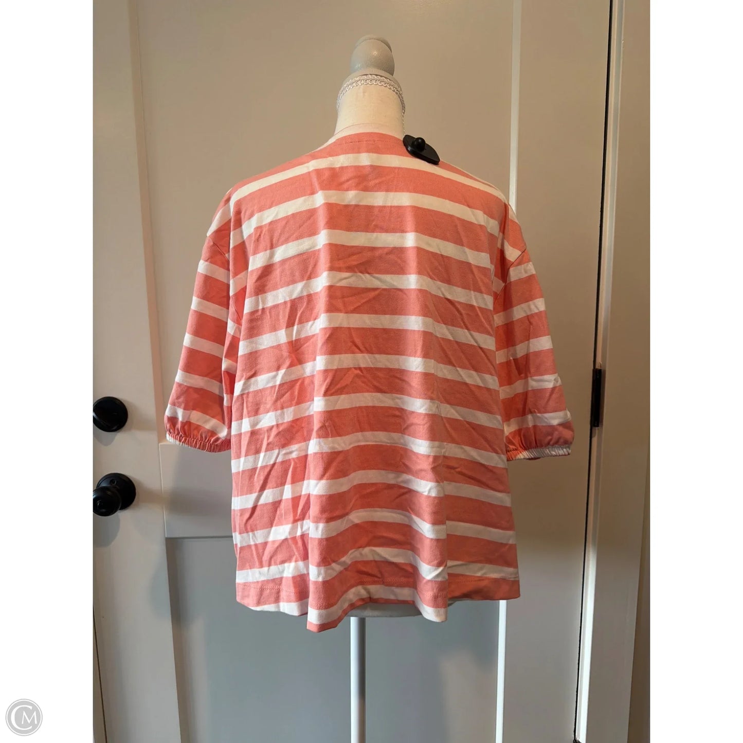 Top Short Sleeve By Cato In Striped Pattern, Size: 18