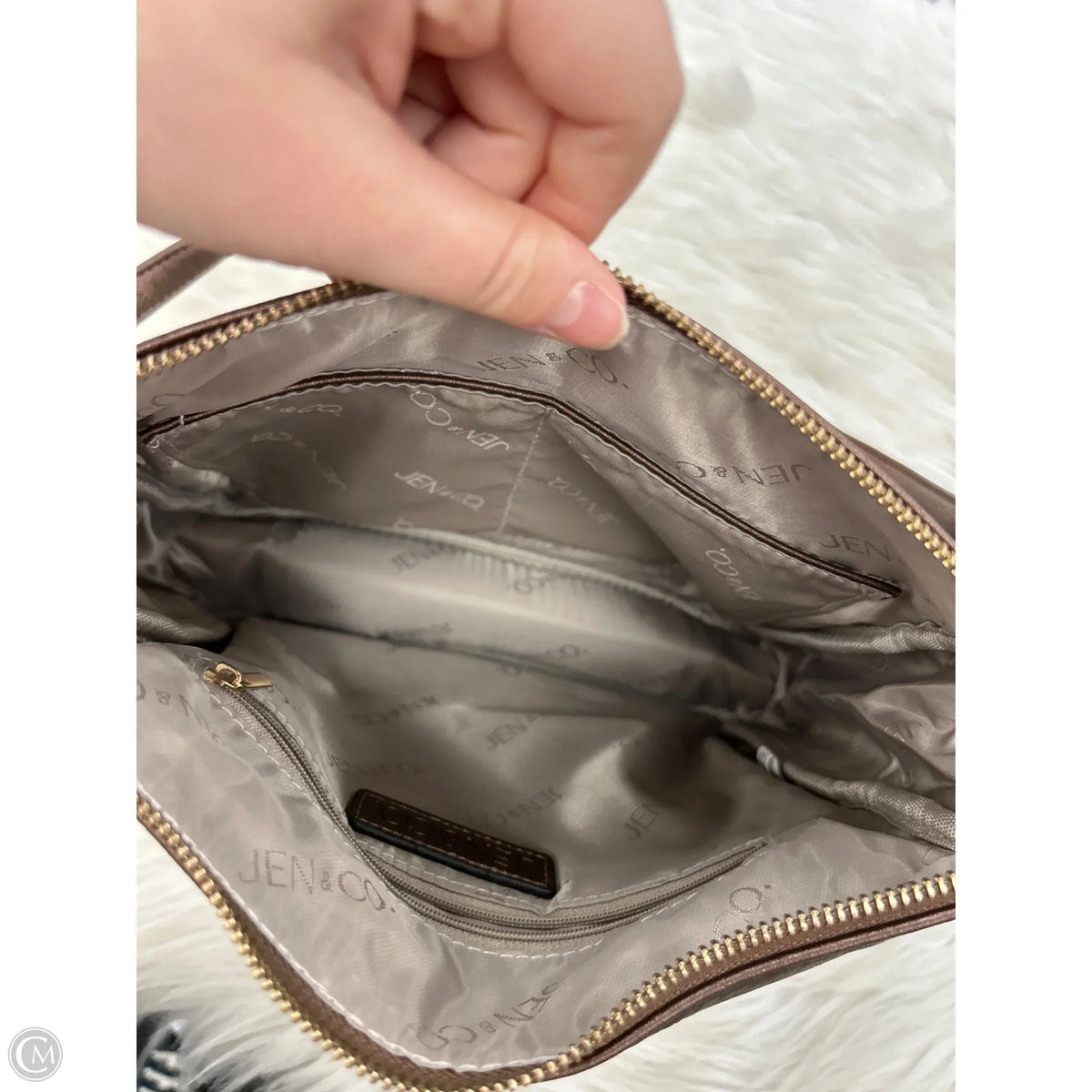 Crossbody By Jen & Co, Size: Large