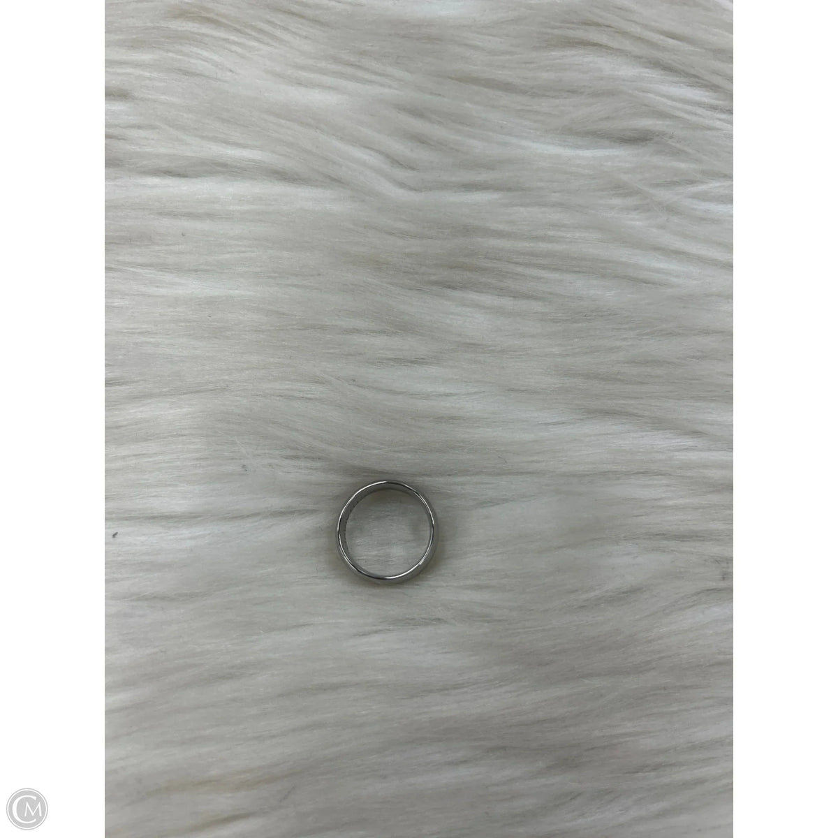 Ring Band By Clothes Mentor, Size: 4