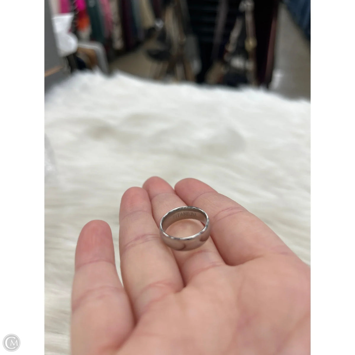 Ring Band By Clothes Mentor, Size: 4