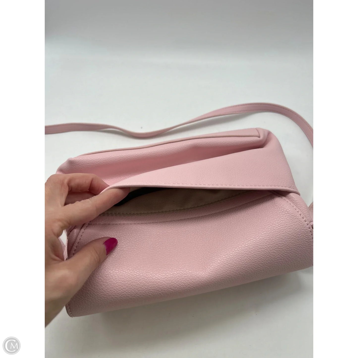 Handbag By Clothes Mentor, Size: Medium