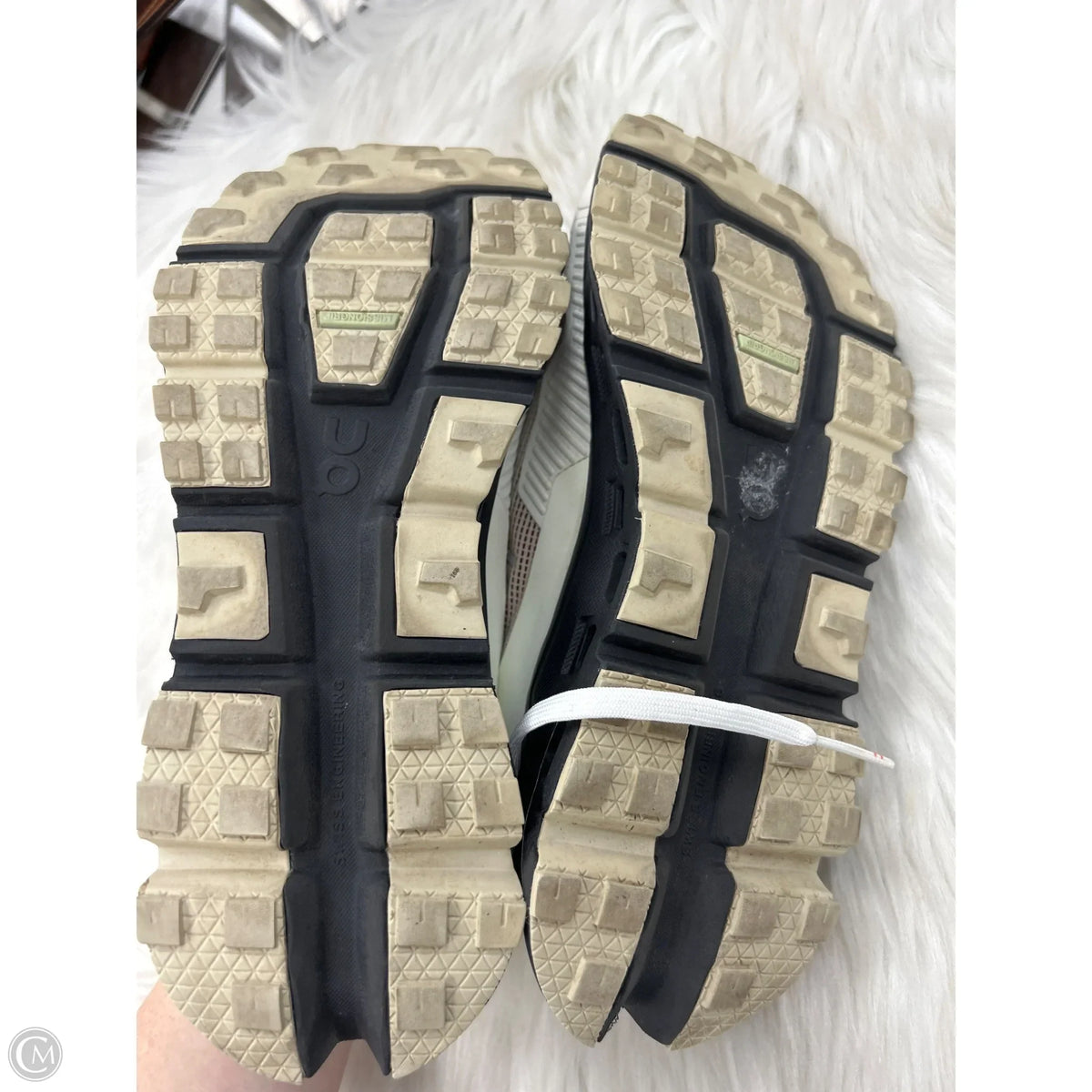 Shoes Athletic By On Cloud In Beige, Size: 7