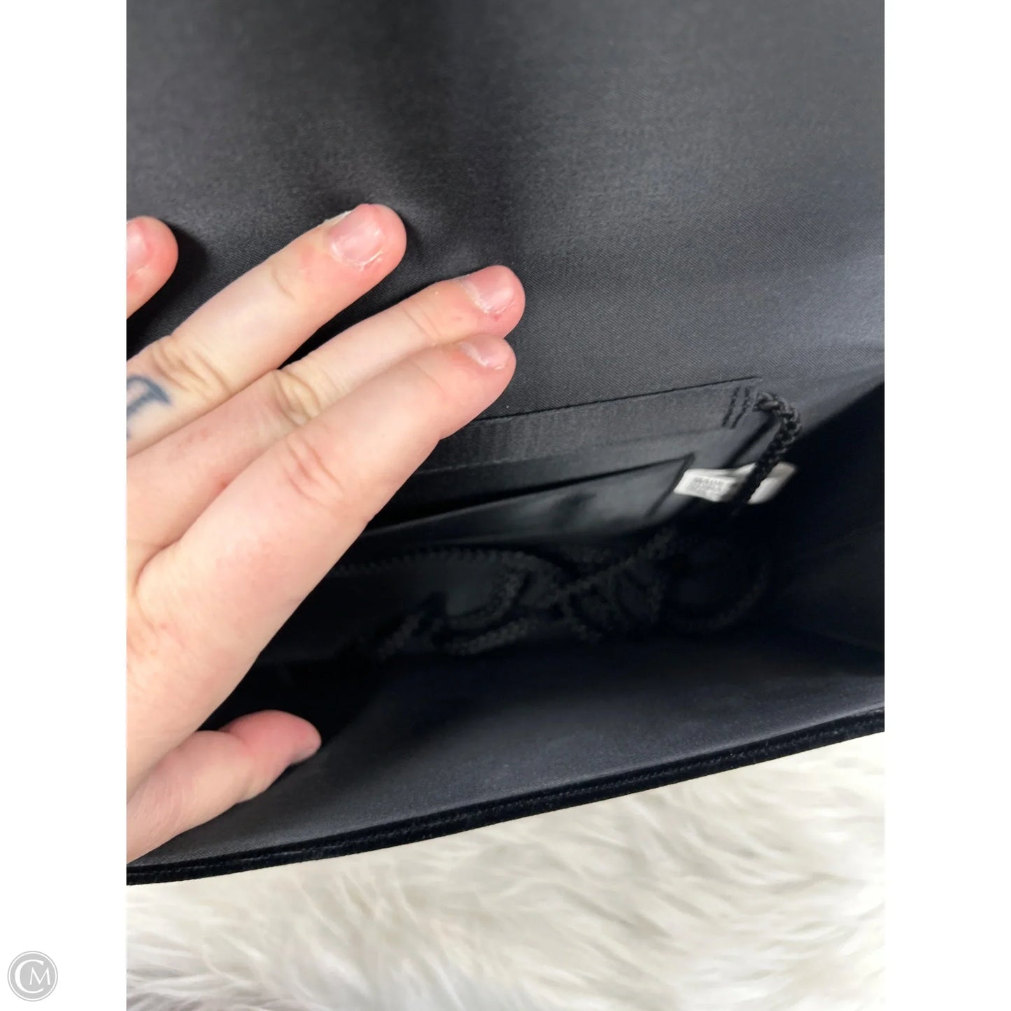 Clutch By Clothes Mentor, Size: Medium