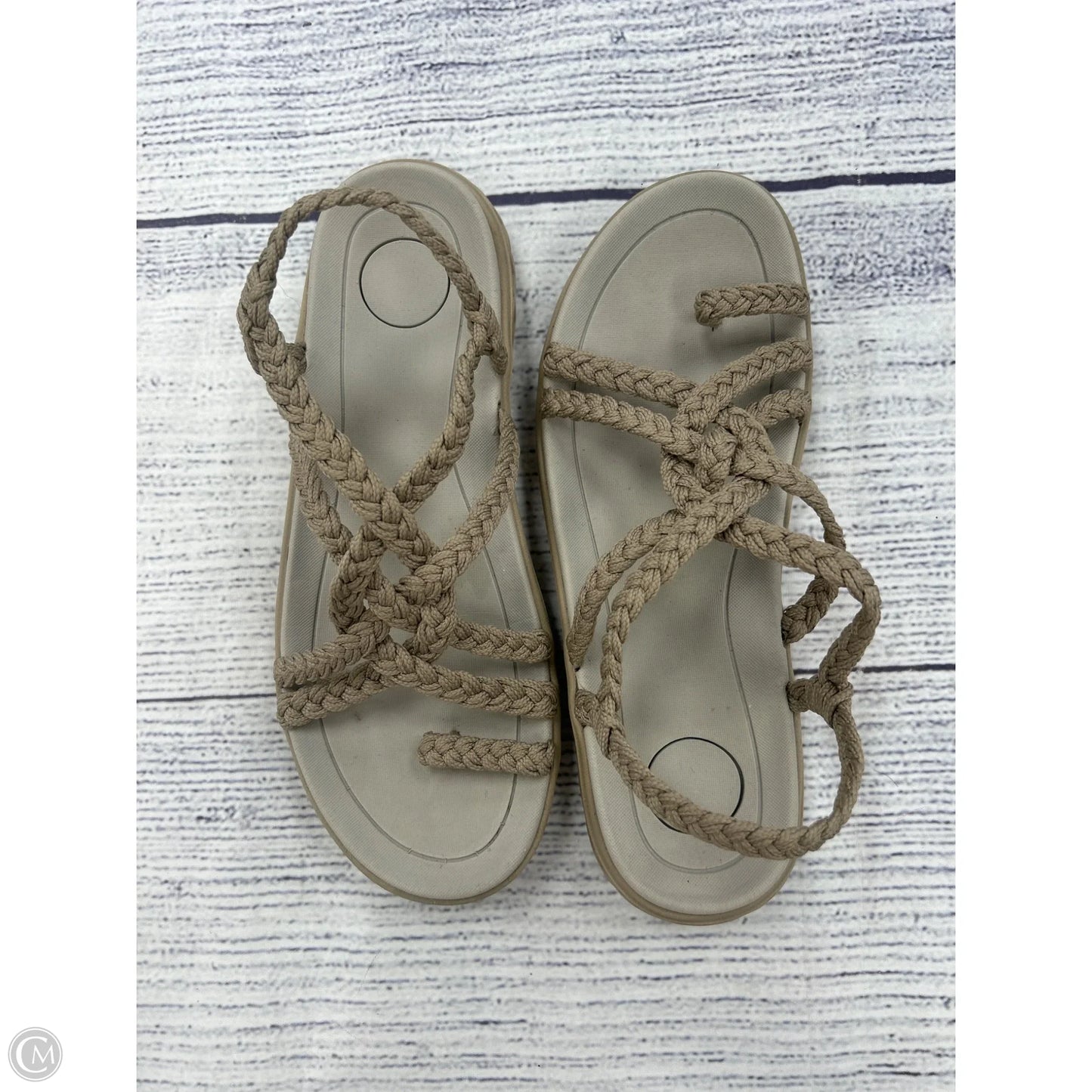 Sandals Flats By Clothes Mentor In Tan, Size: 8