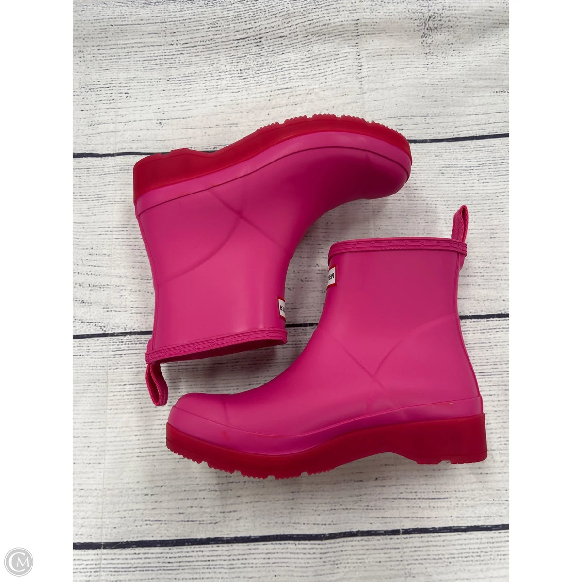 Boots Designer By Hunter In Pink, Size: 7