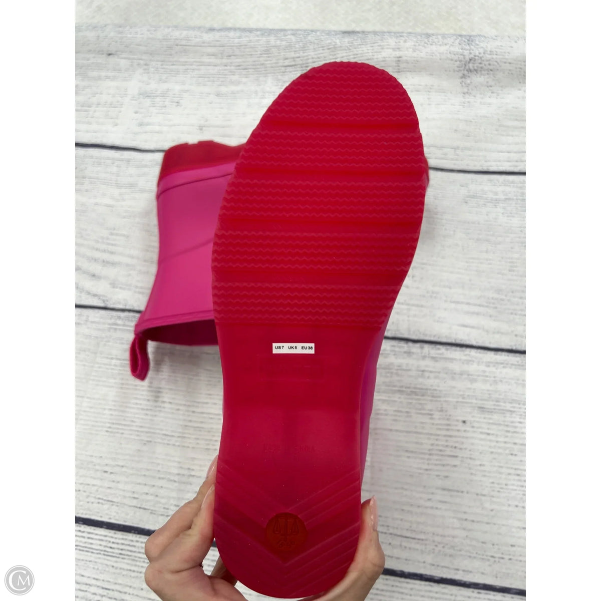 Boots Designer By Hunter In Pink, Size: 7