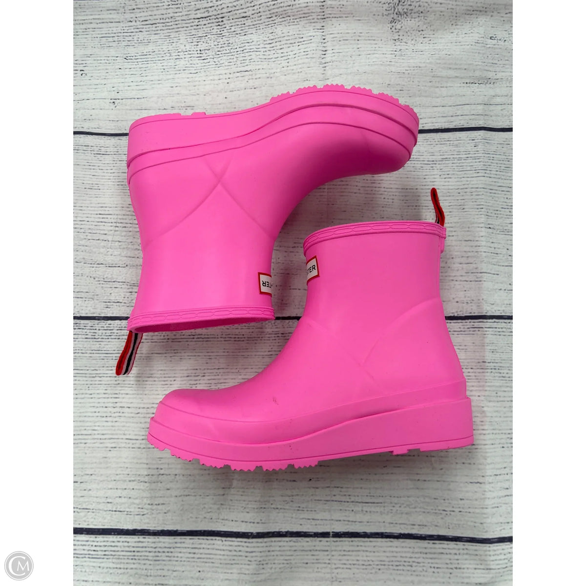 Boots Designer By Hunter In Pink, Size: 7