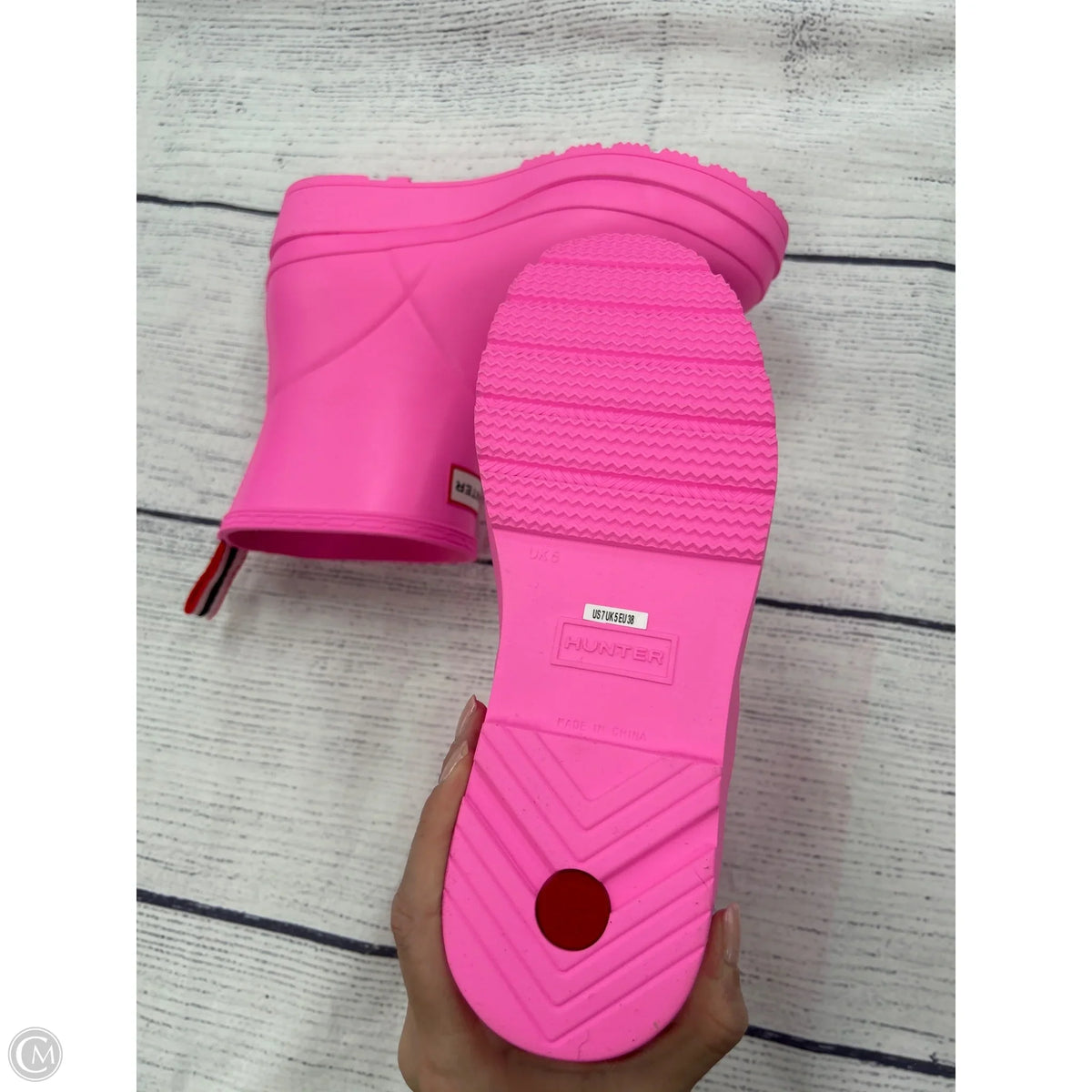 Boots Designer By Hunter In Pink, Size: 7